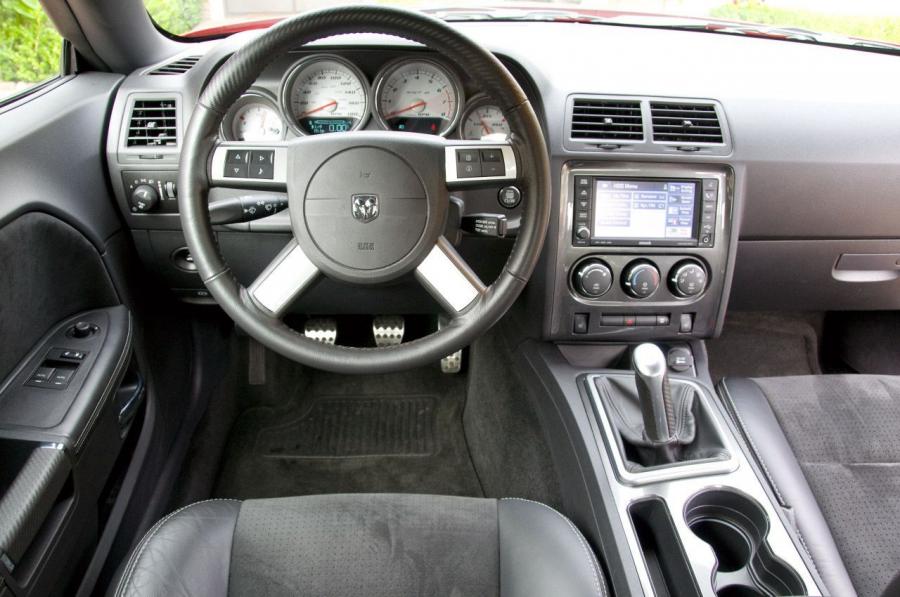  Dodge Challenger SRT8 2008 года  (фото 276 из 356)